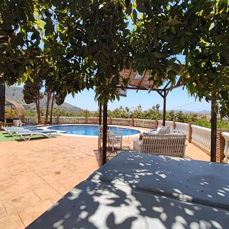 Naranjos Lodge Alcaucin