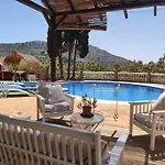 Naranjos Lodge Alcaucín